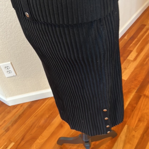 NWT skirt and top set size XL No boundaries - Picture 3 of 7